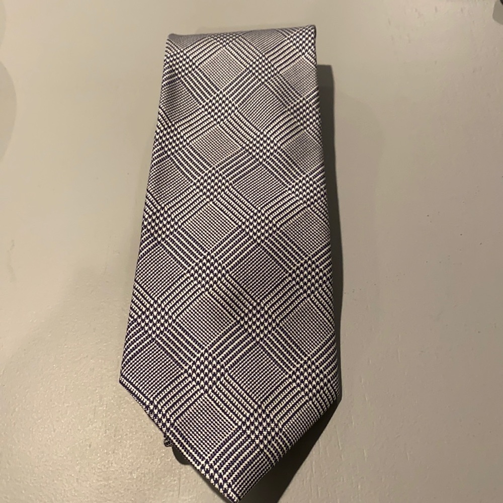 Brooks Brothers tie